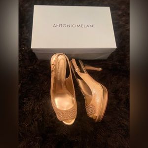 Antonio Melani Women's Dressy Shimmery Heels
Size 9M